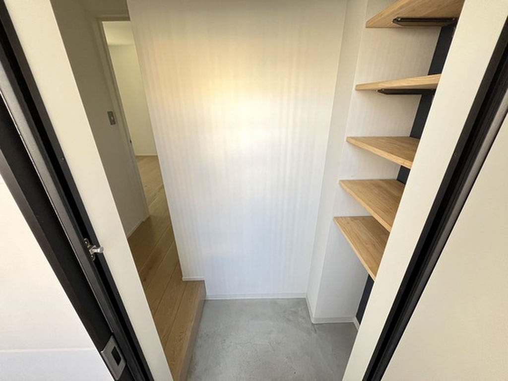 (9/26) 玄関 (9/26) 玄関