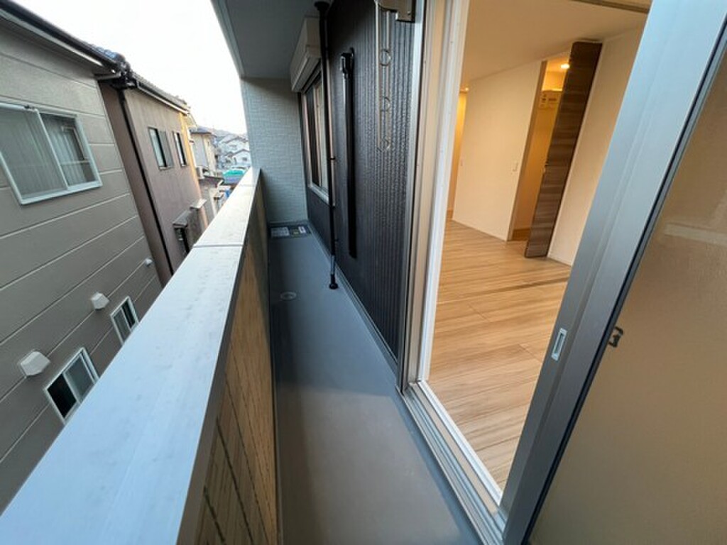 (12/23) バルコニー (12/23) バルコニー