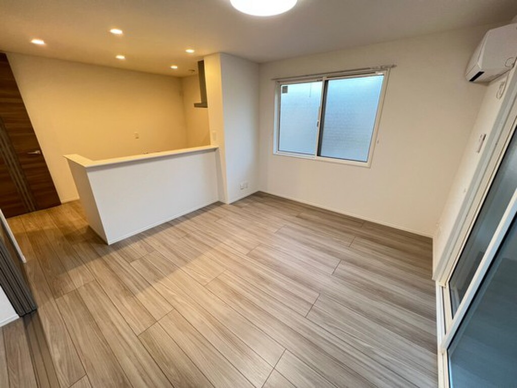 (2/23) 居室・リビング (2/23) 居室・リビング