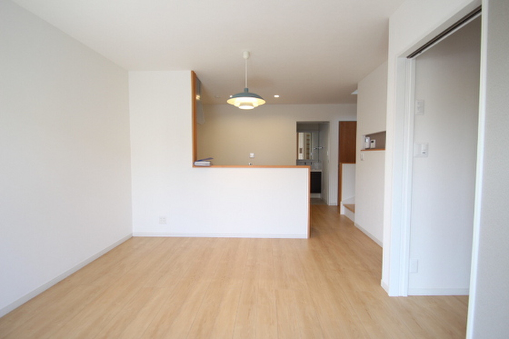 (2/21) 居室・リビング (2/21) 居室・リビング