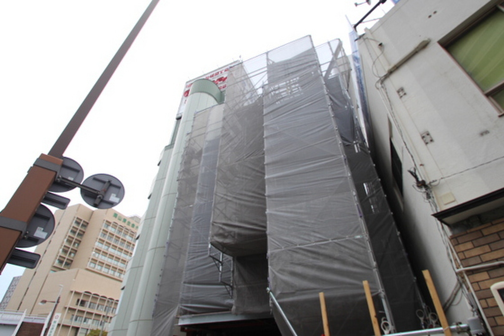 (2/16) バルコニー (2/16) バルコニー