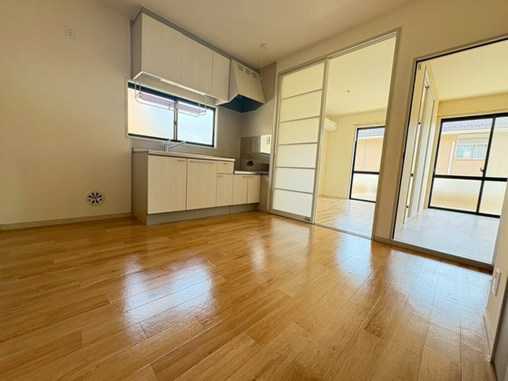 (5/18) 居室・リビング (5/18) 居室・リビング