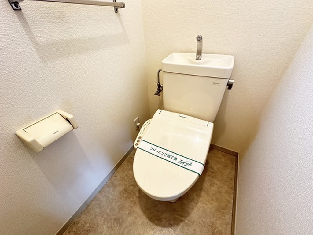 (8/18) トイレ (8/18) トイレ