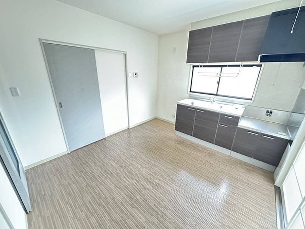 (2/17) 居室・リビング (2/17) 居室・リビング