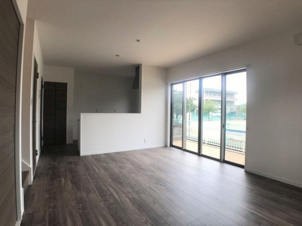 (2/26) 居室・リビング (2/26) 居室・リビング