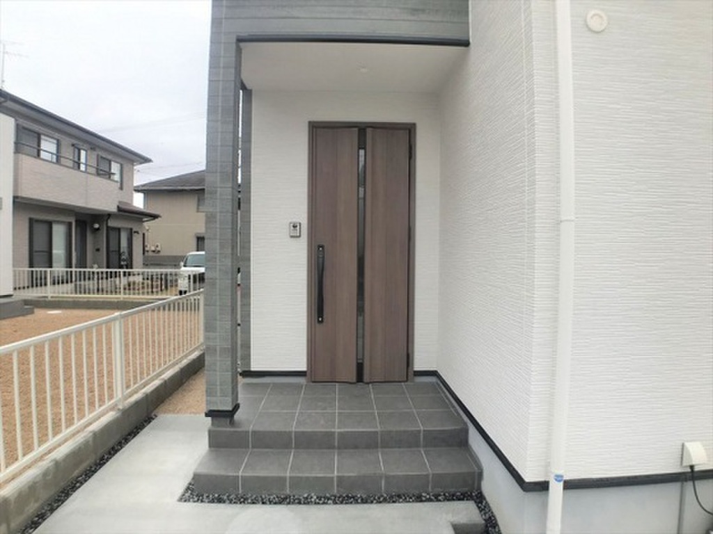 (9/26) 玄関 (9/26) 玄関