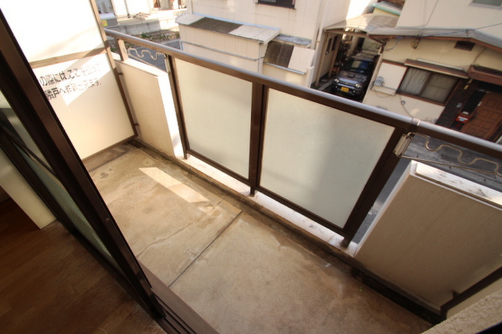 (13/16) 他号室のお写真です