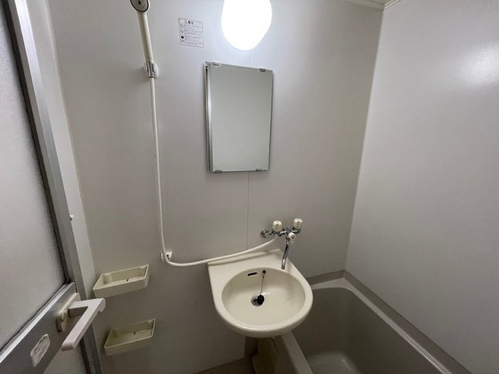 (8/19) ※別号室の写真になります。 (8/19) ※別号室の写真になります。