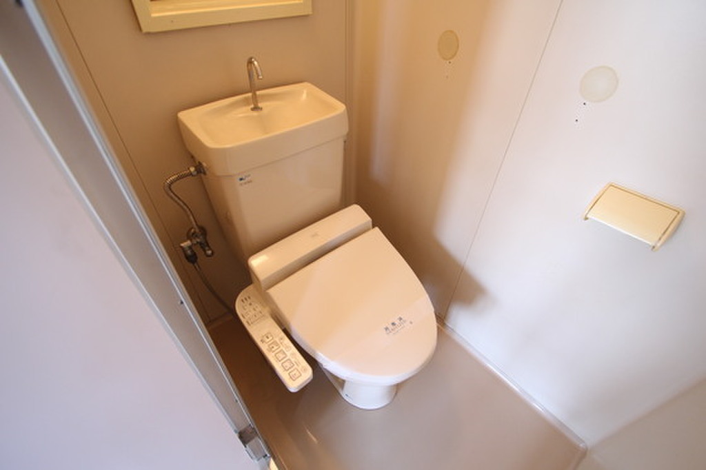 (8/23) トイレ (8/23) トイレ