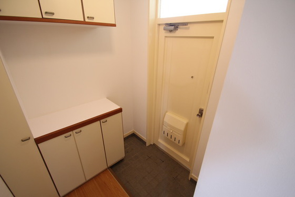 (11/23) 玄関 (11/23) 玄関