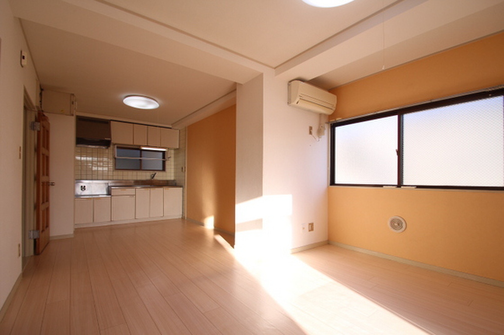 (2/23) 居室・リビング (2/23) 居室・リビング