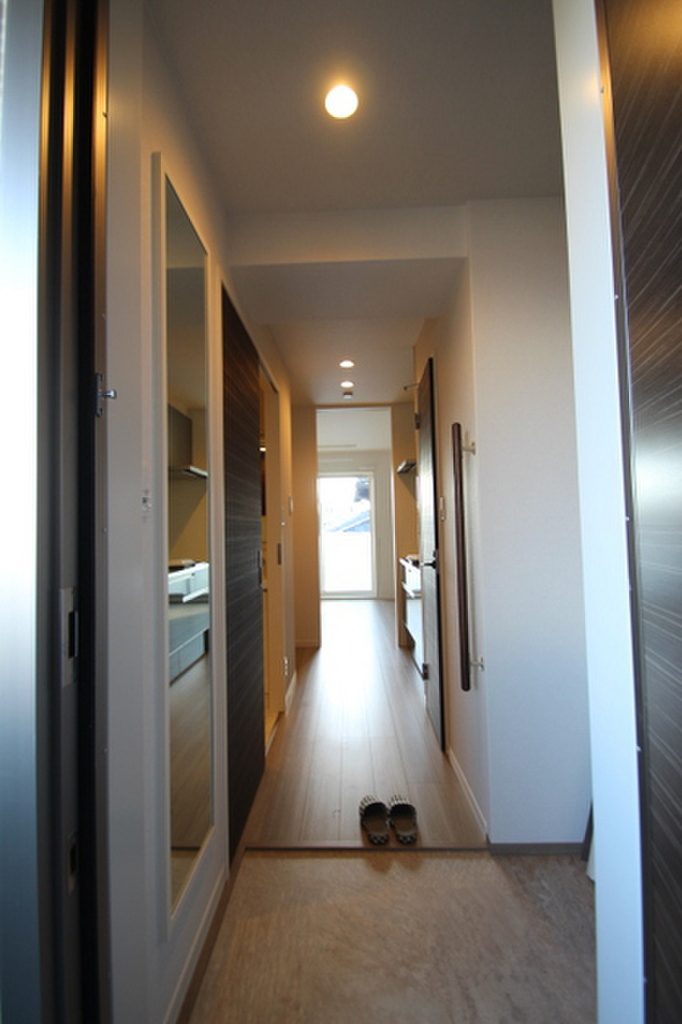 (8/19) 玄関 (8/19) 玄関