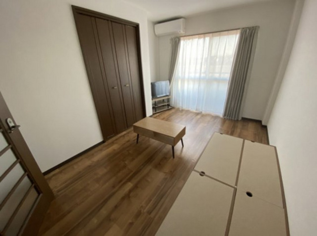 (2/14) 居室・リビング (2/14) 居室・リビング