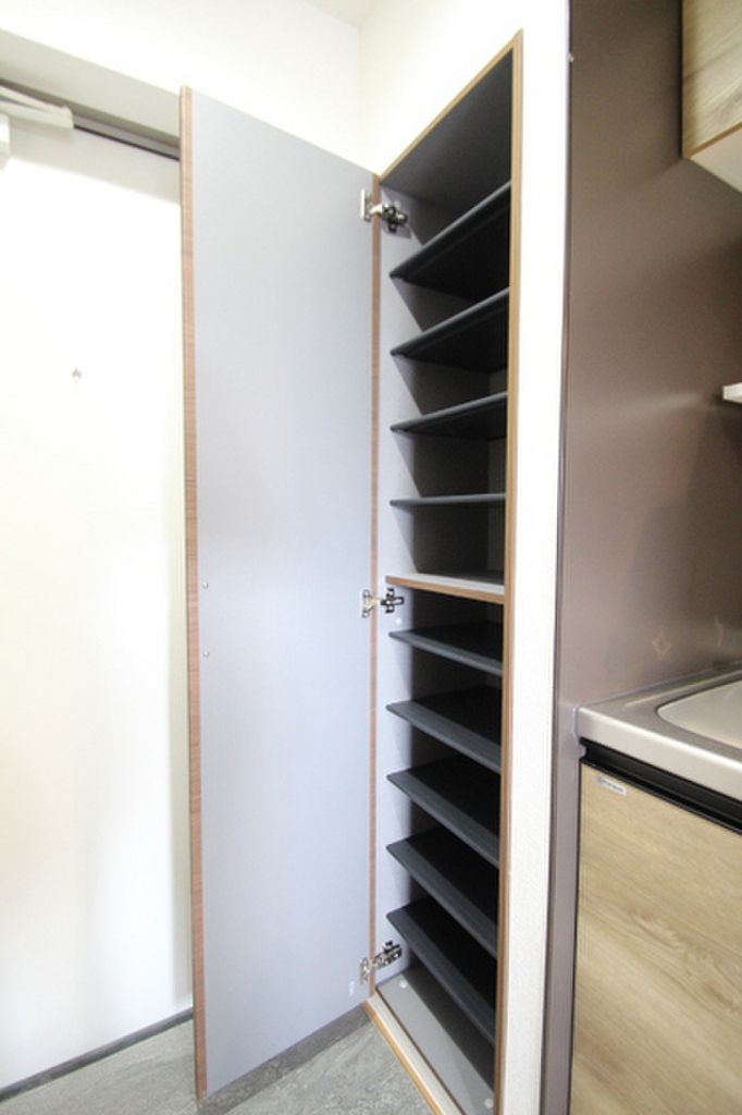 (16/18) 玄関 (16/18) 玄関