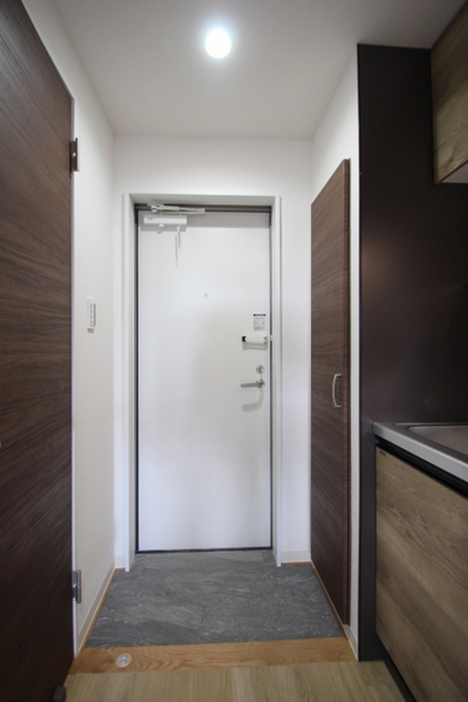 (7/18) 玄関 (7/18) 玄関