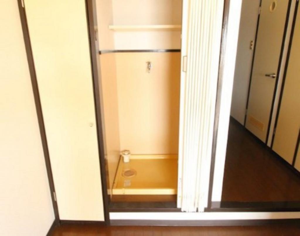 (8/13) 室内洗濯機置 (8/13) 室内洗濯機置