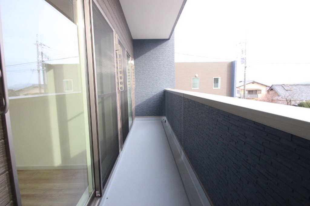 (11/19) バルコニー (11/19) バルコニー