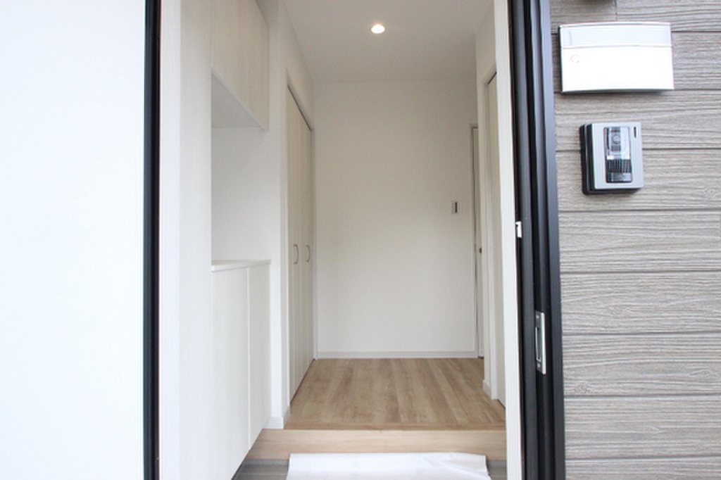 (10/19) 玄関 (10/19) 玄関