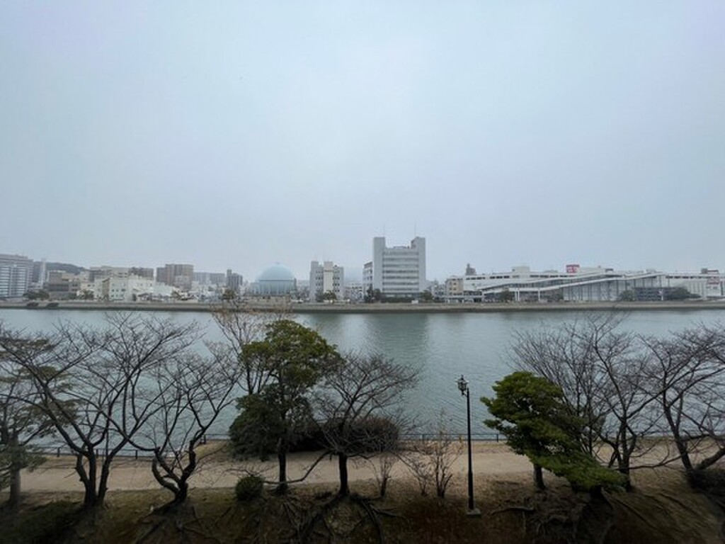 (13/22) ※別部屋の写真です