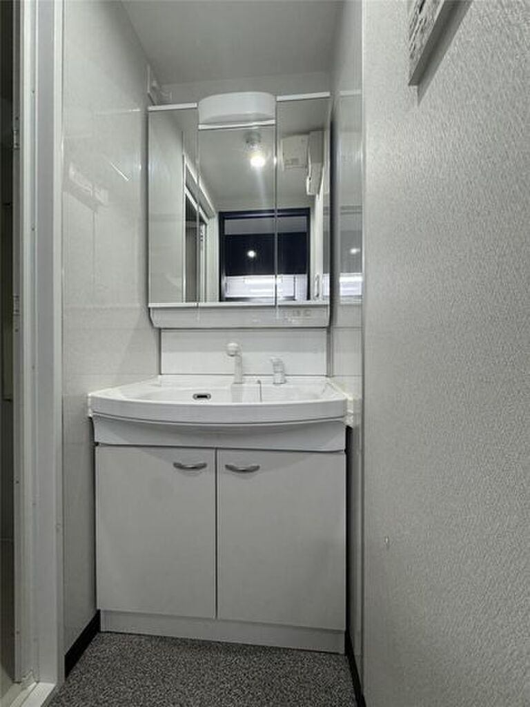 (8/17) 洗面所 (8/17) 洗面所