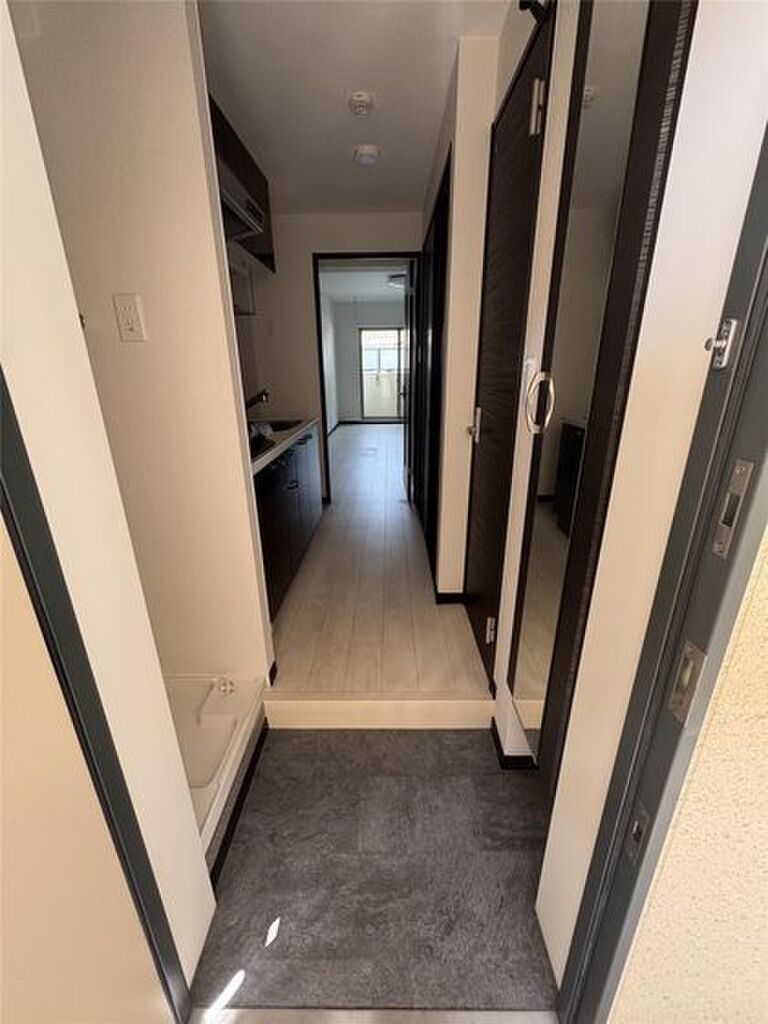 (9/17) 玄関 (9/17) 玄関