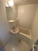 ※他号室の写真です