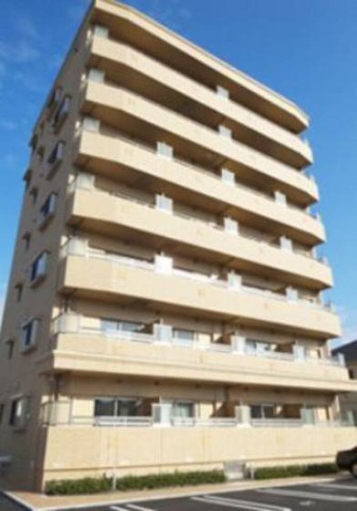 (13/15) バルコニー