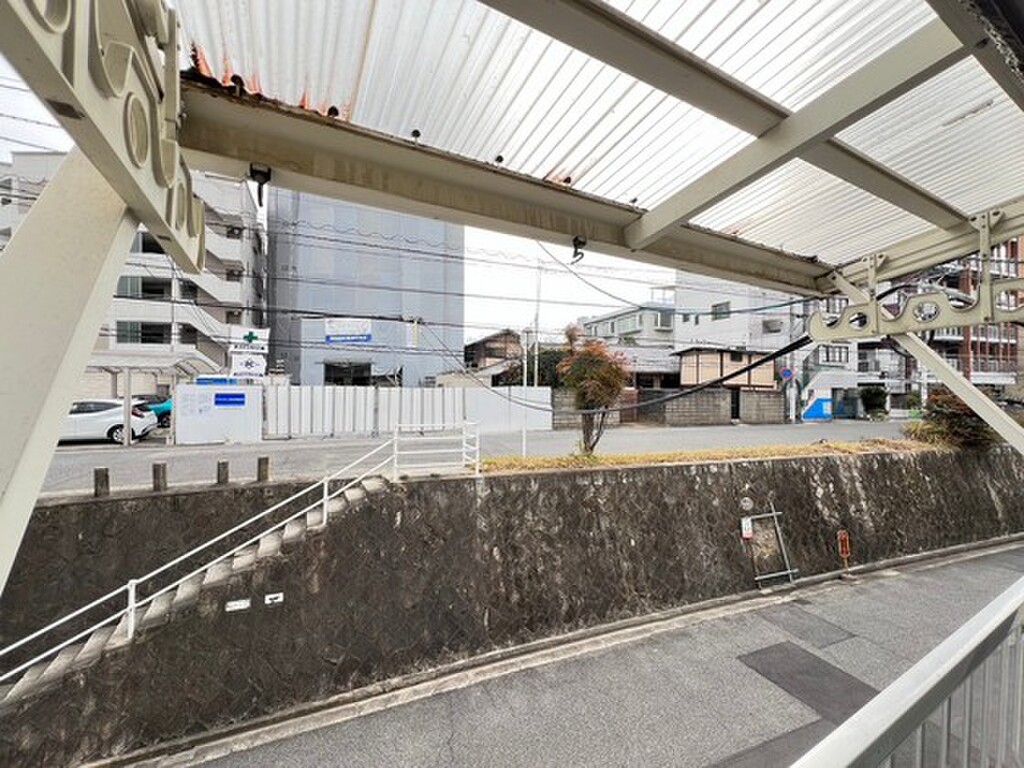 (11/19) バルコニー (11/19) バルコニー