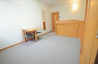 レオパレスひかり