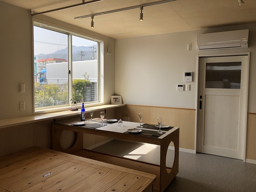 (2/20) 居室・リビング (2/20) 居室・リビング