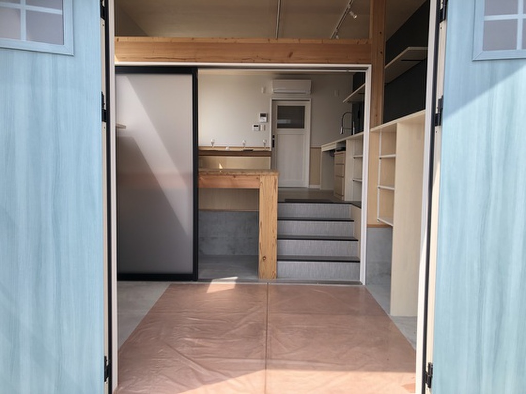 (8/20) 玄関 (8/20) 玄関