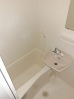 ※別号室の写真です。