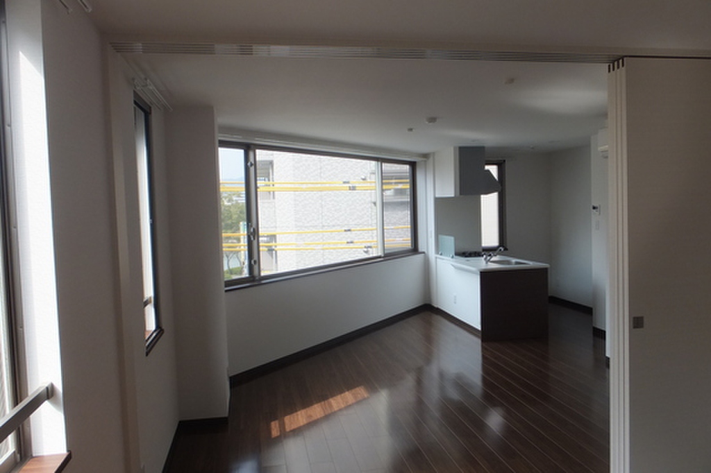 (2/24) 居室・リビング (2/24) 居室・リビング