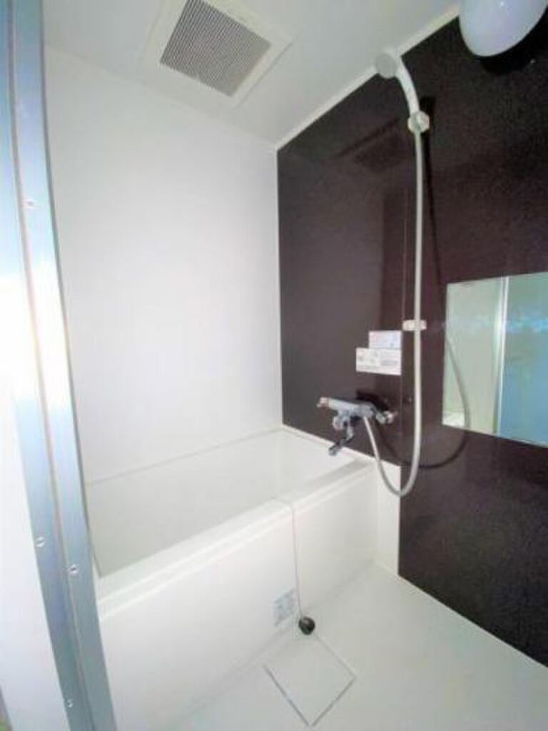 (5/16) バス (5/16) バス