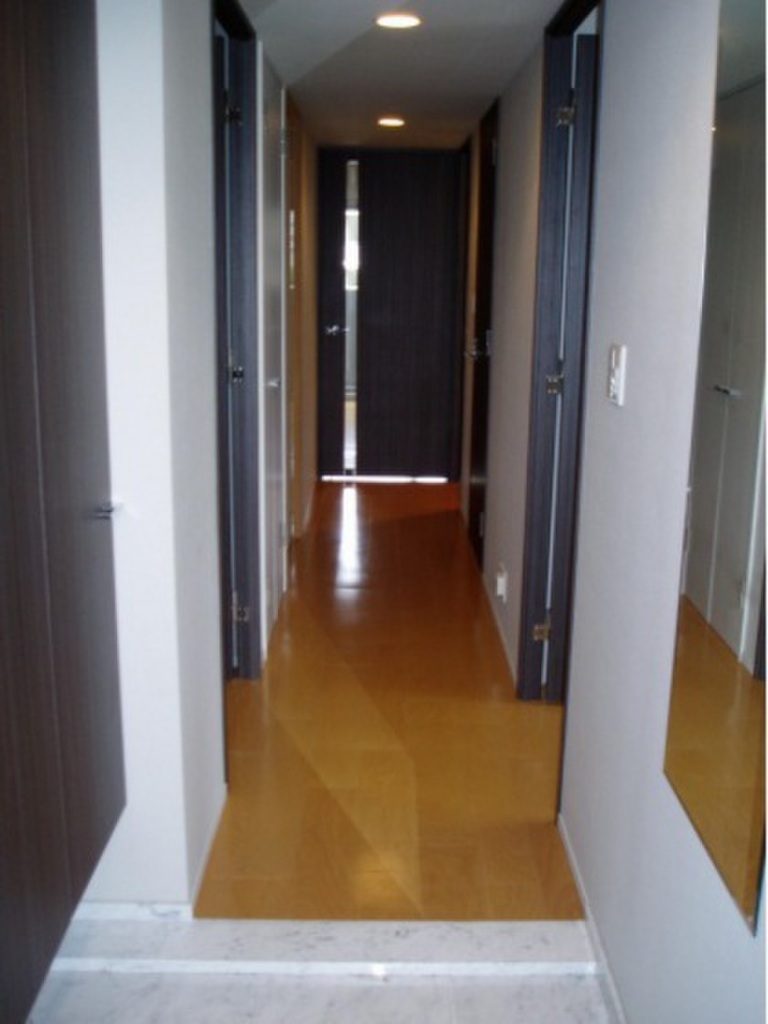 (7/17) 玄関 (7/17) 玄関