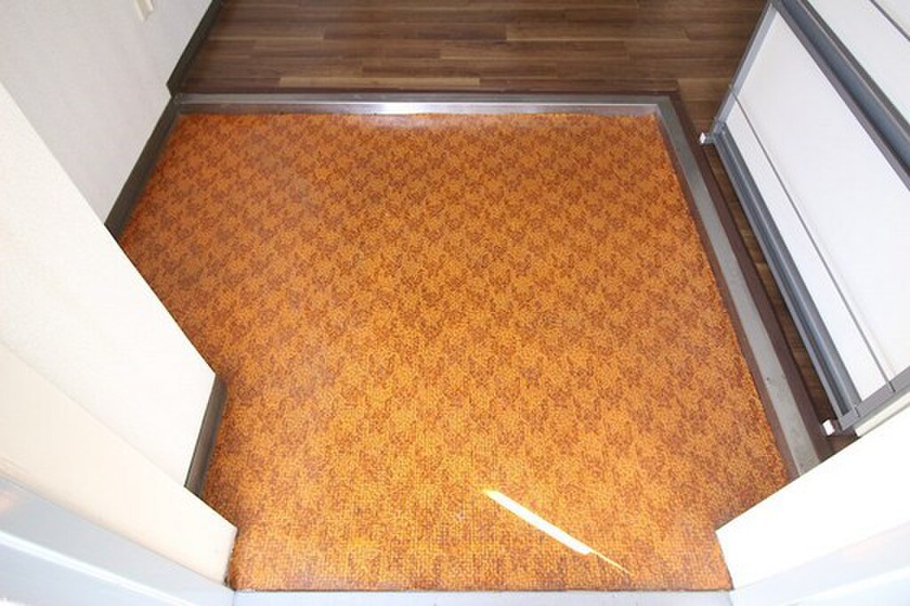 (9/19) 玄関 (9/19) 玄関