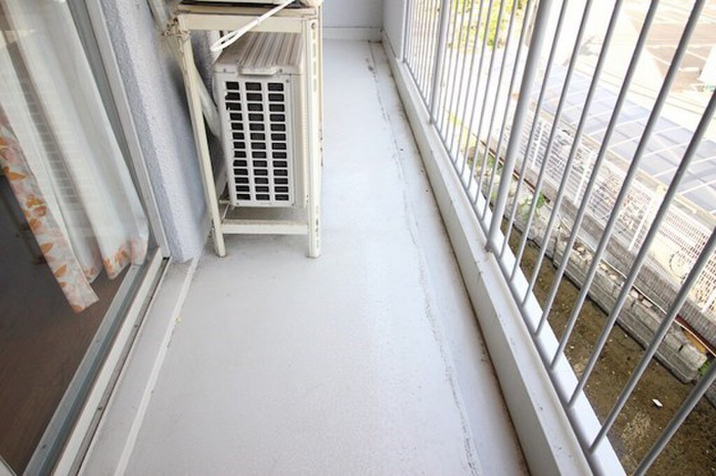 (10/19) バルコニー (10/19) バルコニー