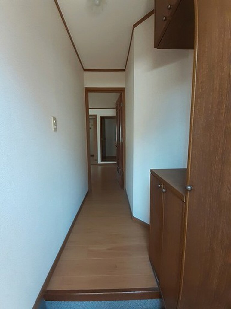 (9/19) 玄関 (9/19) 玄関