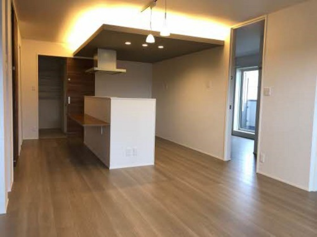 (2/21) 居室・リビング (2/21) 居室・リビング