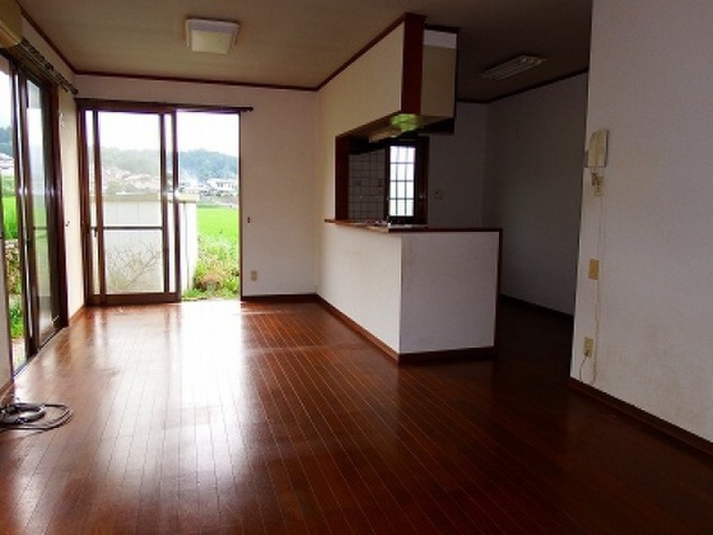 (2/13) 居室・リビング (2/13) 居室・リビング