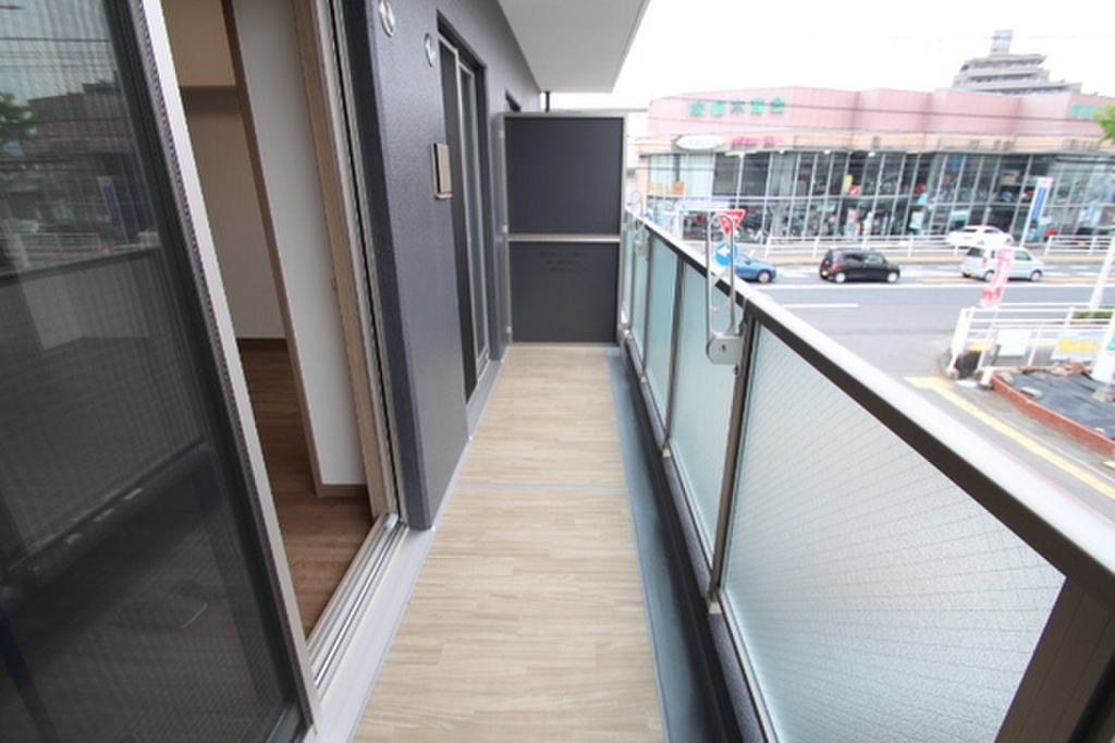 (4/27) バルコニー (4/27) バルコニー