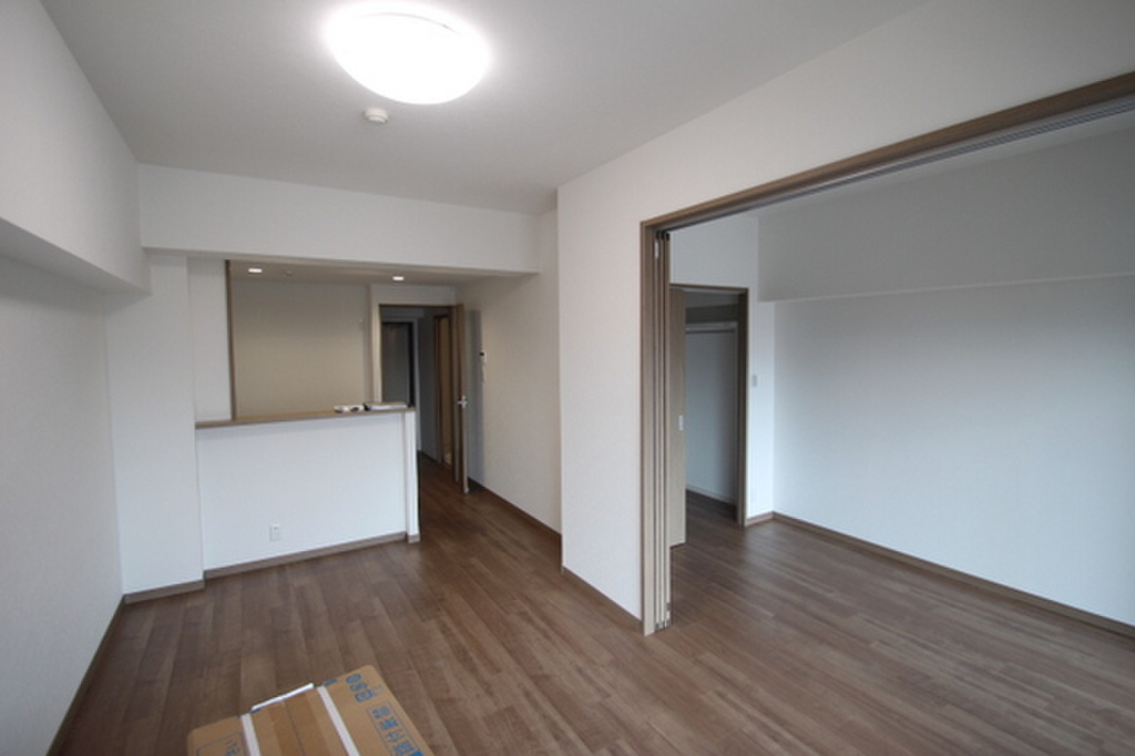 (6/27) 居室・リビング (6/27) 居室・リビング