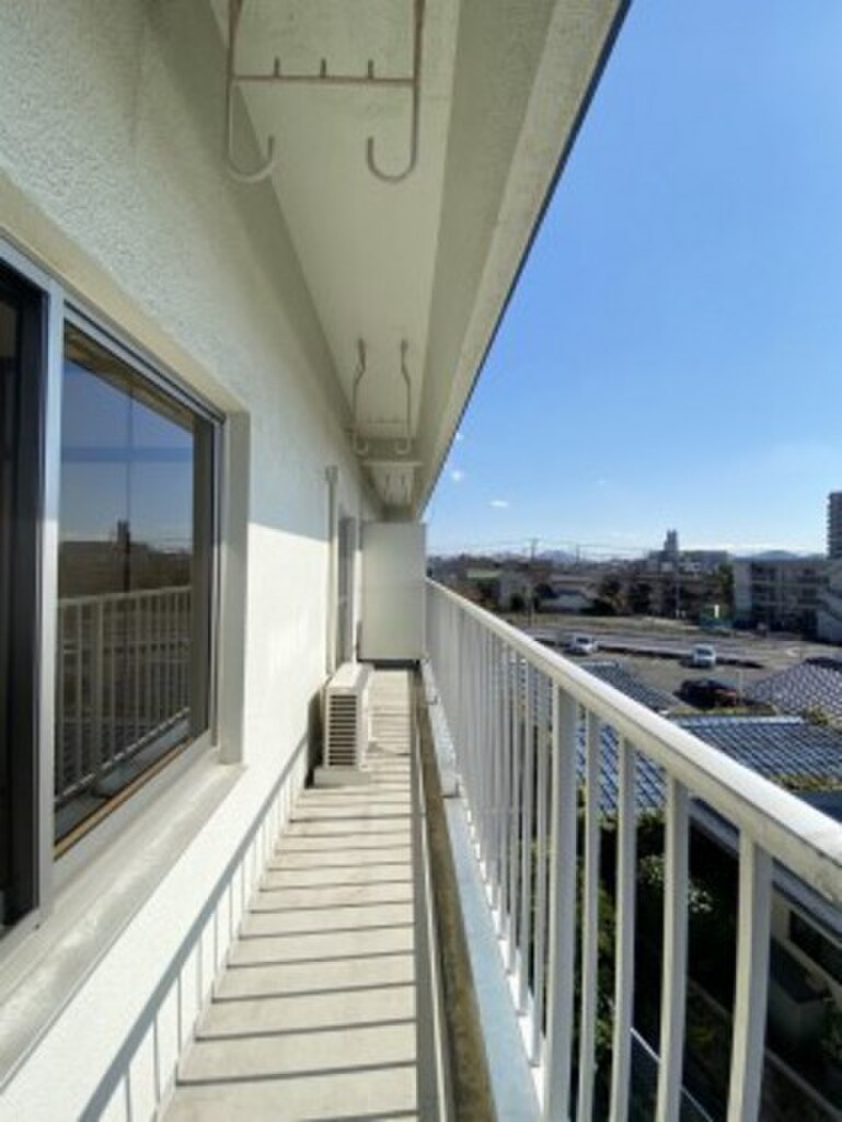 (15/25) バルコニー (15/25) バルコニー