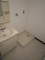 ※写真は別室のものになります。