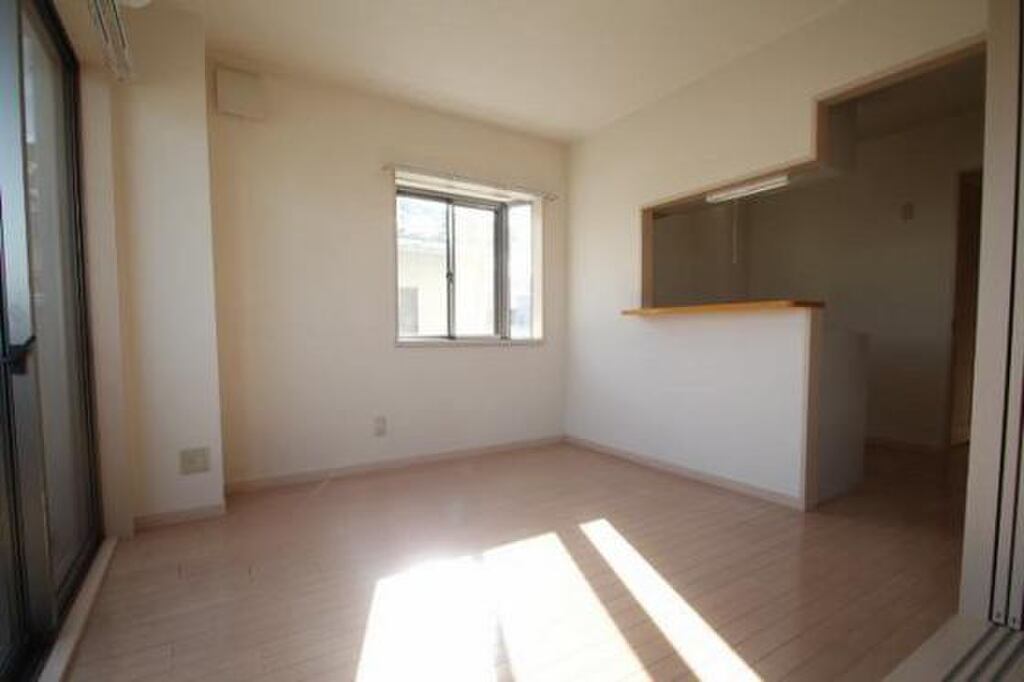 (2/16) 居室・リビング (2/16) 居室・リビング