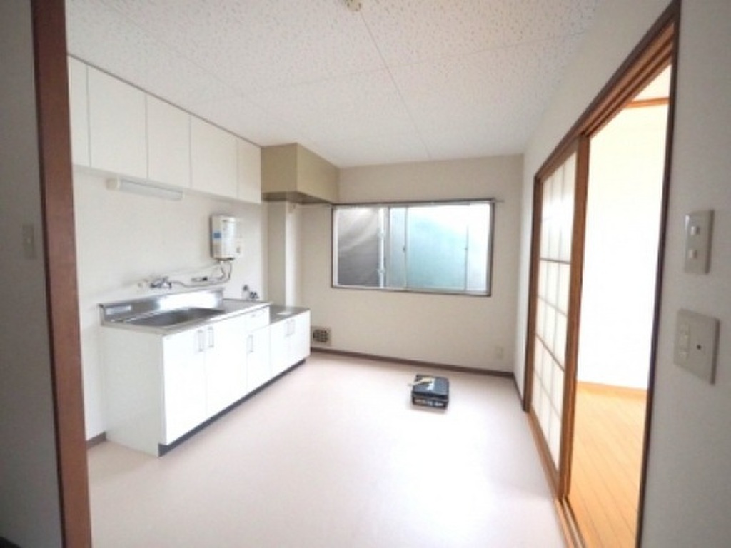 (2/18) 居室・リビング (2/18) 居室・リビング