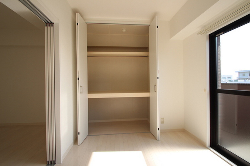 (16/18) 収納 (16/18) 収納