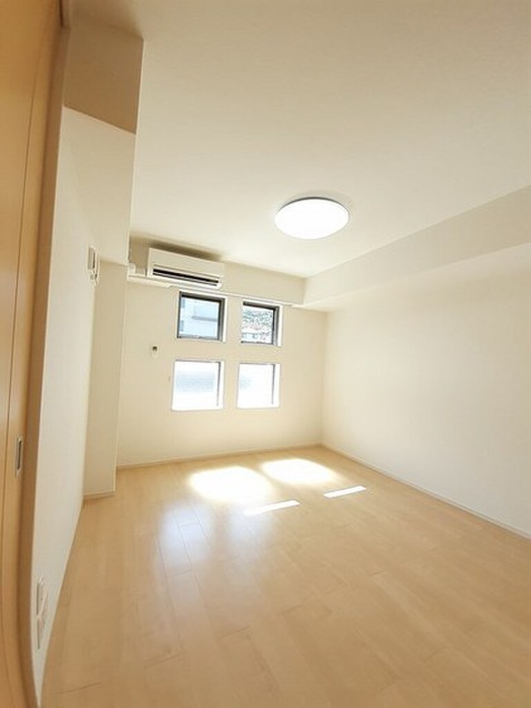 (2/17) 居室・リビング (2/17) 居室・リビング