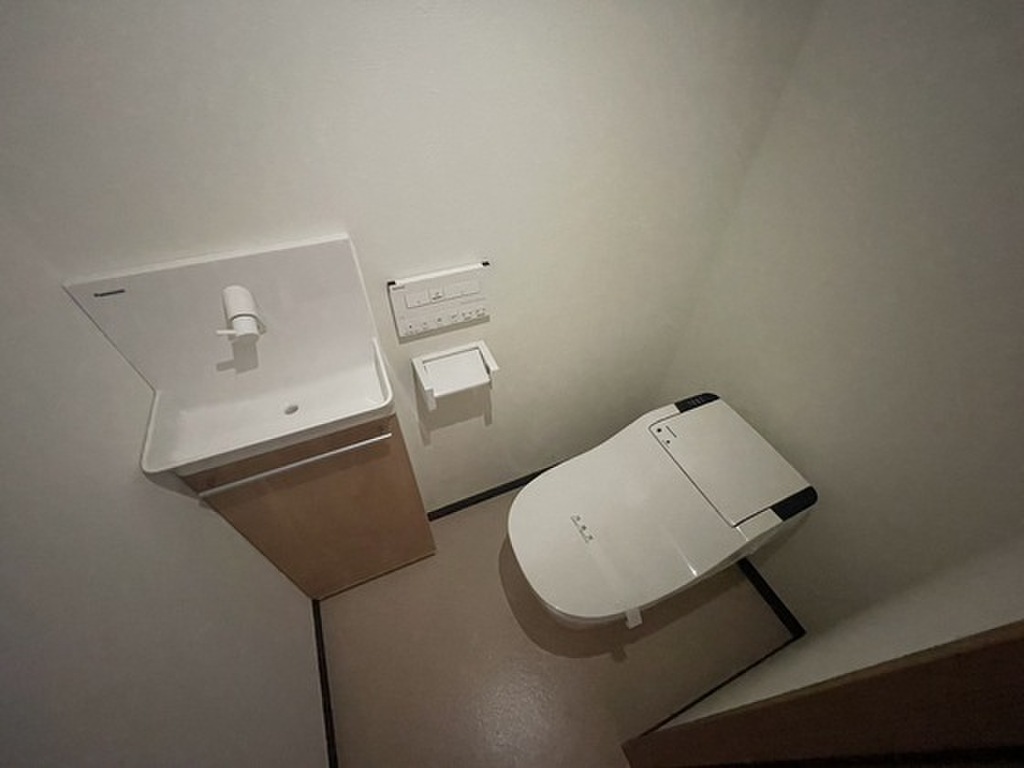 (5/20) トイレ (5/20) トイレ