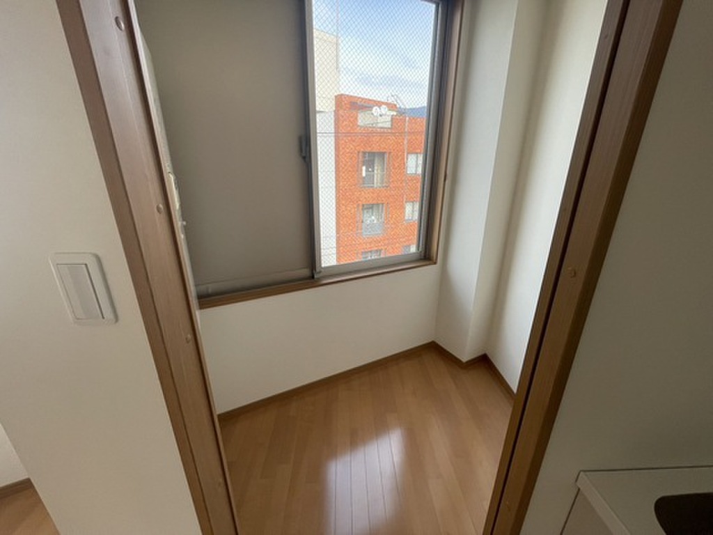 (8/20) バルコニー (8/20) バルコニー